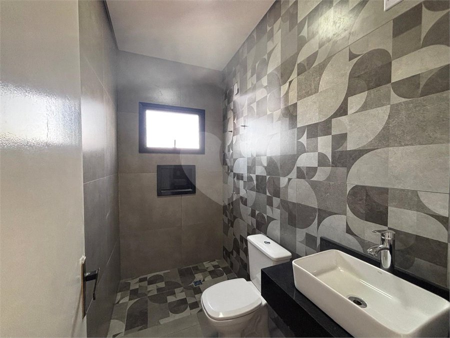Casa à venda com 3 suítes no condomínio Helena Maria, Sorocaba - SP