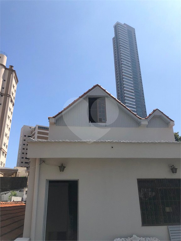 Sobrado à venda ou para alugar com 4 quartos, sendo 1 suíte, em Vila Regente Feijó, São Paulo, SP