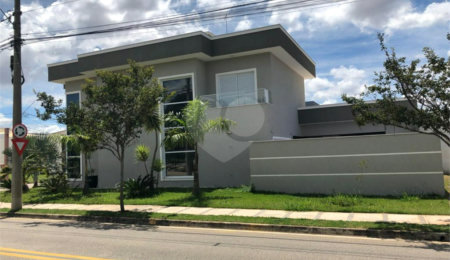 Casa à venda com 3 suítes no condomínio Vila do Bosque, Sorocaba - SP