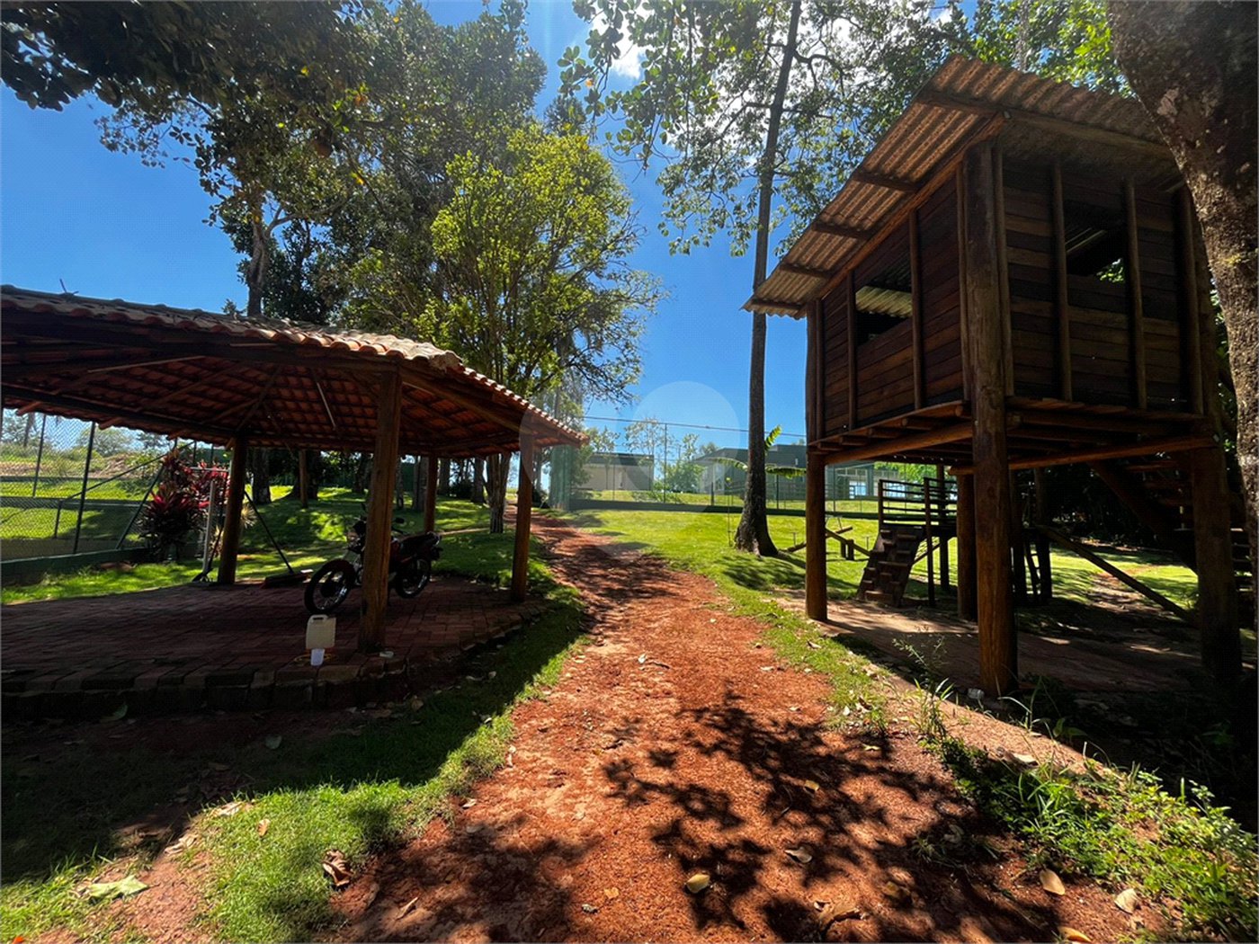 Terreno à venda no condomínio Residencial Quinta das Palmeiras, Itapetininga - SP