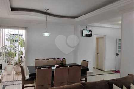 Casa à venda com 4 quartos, sendo 1 suíte,  em Jardim Ermida II, Jundiaí, SP