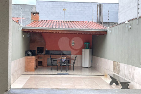 Casa à venda com 3 quartos em Cidade Boa Vista, Suzano, SP