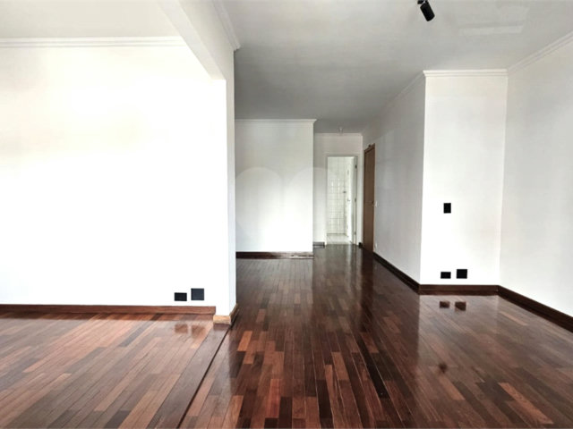 Apartamento para alugar com 3 quartos, sendo 1 suíte,  em Alto da Boa Vista, São Paulo, SP