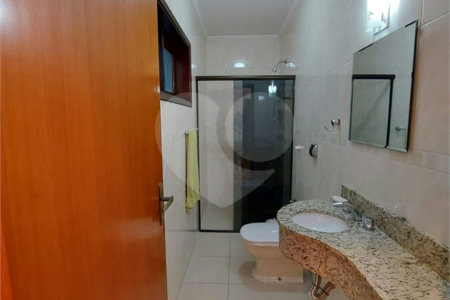 Sobrado à venda com 3 suítes em Jardim Paulista, Atibaia, SP