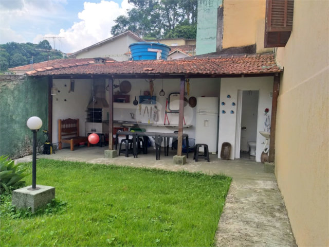 Sobrado à venda com 4 quartos, sendo 1 suíte,  em Tremembé, São Paulo, SP
