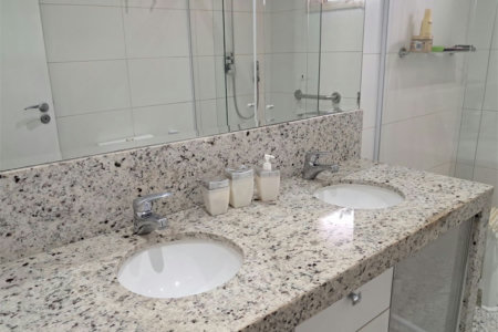 Apartamento Residencial à venda, Gonzaga, Santos - AP0761.