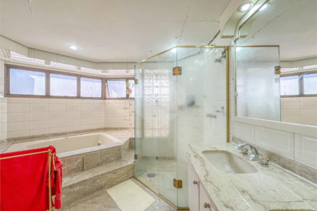 Apartamento à venda com 3 suítes em Vila Santo Estevão, São Paulo, SP