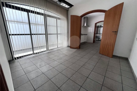Casa à venda com 3 quartos, sendo 1 suíte, em Jardim São Paulo(zona Norte), São Paulo, SP