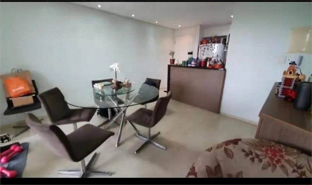 Apartamento à venda com 2 quartos, sendo 1 suíte,  em Rio Pequeno, São Paulo, SP