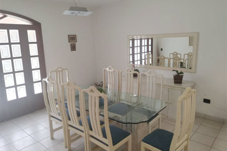 Casa à venda com 4 quartos, sendo 2 suítes, em Parque dos Príncipes, São Paulo, SP