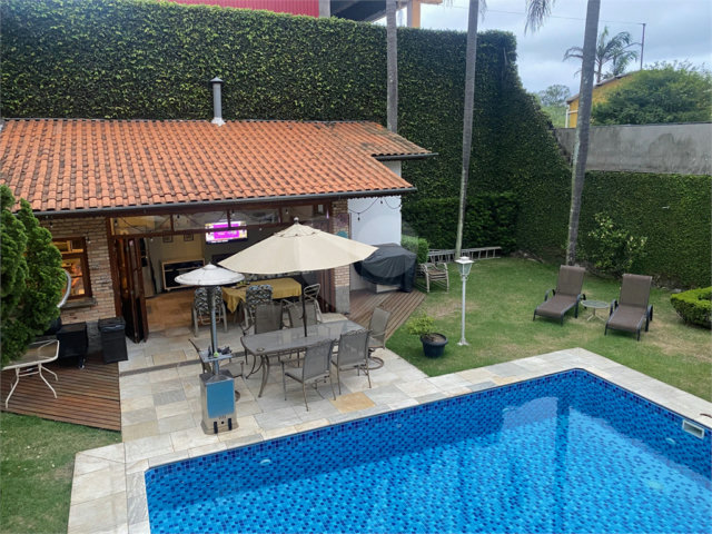 Casa à venda com 4 suítes em Granja Julieta, São Paulo, SP