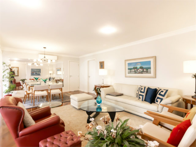 Apartamento à venda com 4 quartos, sendo 2 suítes,  em Alto da Boa Vista, São Paulo, SP