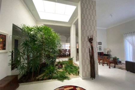 Casa à venda com 4 suítes no condomínio Ipê Velho, Vinhedo - SP