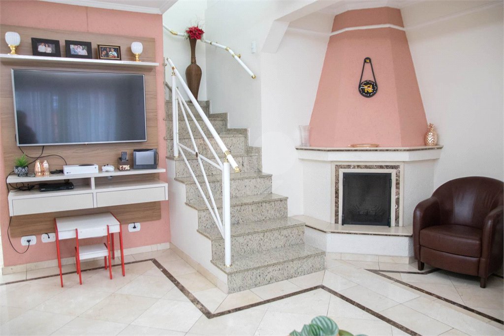 Casa à venda com 3 quartos, sendo 1 suíte, em Vila Gustavo, São Paulo, SP