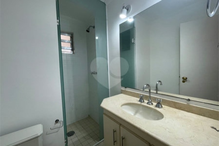 Apartamento à venda com 3 quartos, sendo 1 suíte, em Itaim Bibi, São Paulo, SP