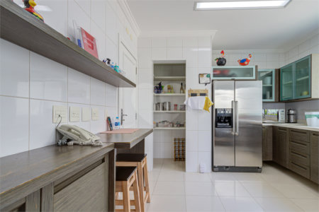 Casa à venda ou para alugar com 4 suítes no condomínio Ville de Vie, São Paulo - SP
