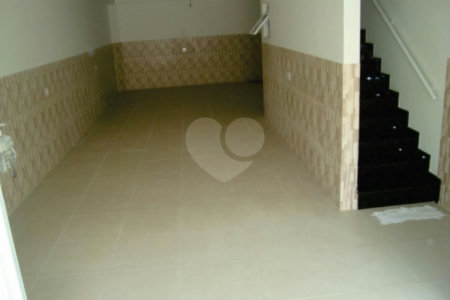 Sobrado à venda com 3 quartos, sendo 1 suíte, em Vila Mazzei, São Paulo, SP
