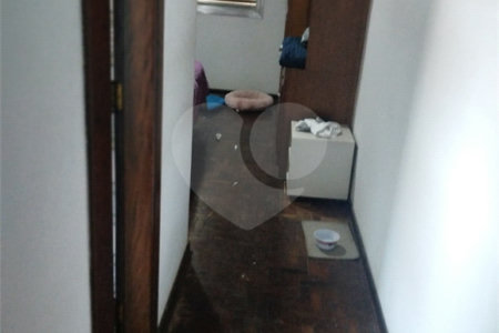 Sobrado à venda com 3 quartos, sendo 1 suíte, em Jardim Cordeiro, São Paulo, SP