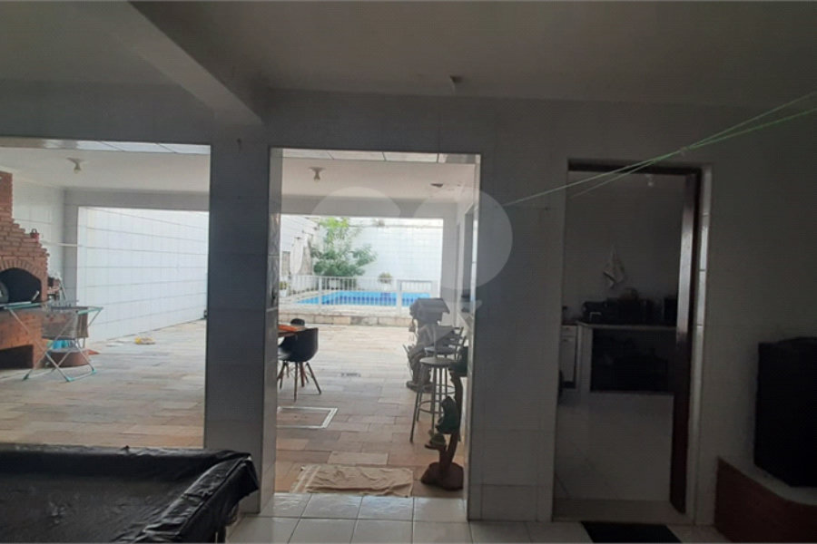 Sobrado à venda com 5 quartos, sendo 1 suíte,  em Vila Rosália, Guarulhos, SP