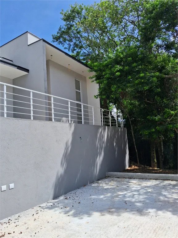 Casa Térrea à venda com 3 quartos, sendo 1 suíte,  em Parque Rizzo, Cotia, SP