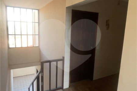Sobrado à venda com 4 quartos, sendo 1 suíte,  em Jardim Ester Yolanda, São Paulo, SP