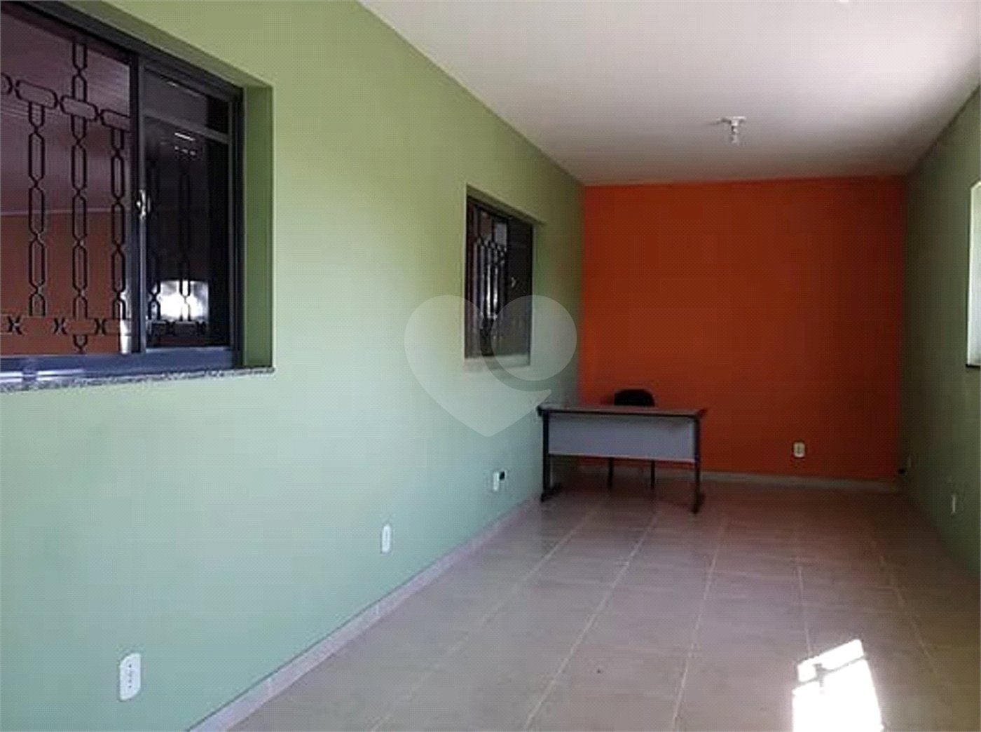 Galpão Comercial.
