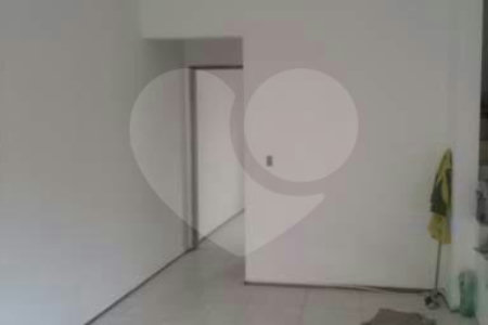 Sobrado à venda com 3 quartos, sendo 2 suítes, em Jardim Monte Kemel, São Paulo, SP