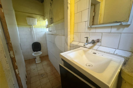 Casa à venda com 4 quartos, sendo 1 suíte, em Vila Maria, Itapetininga, SP