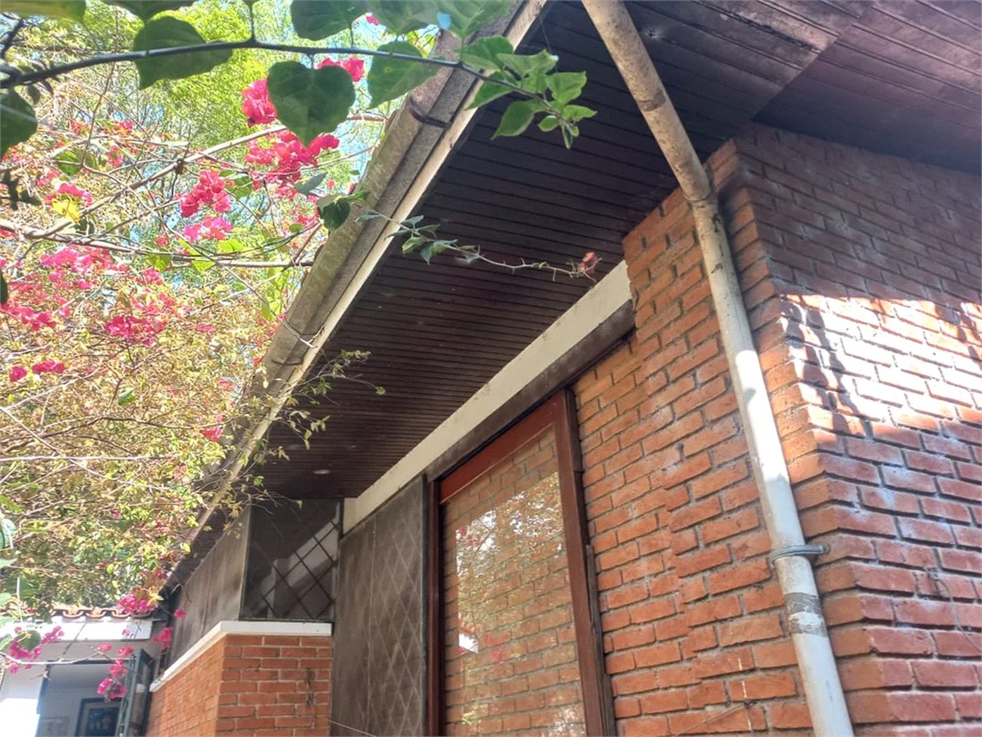 Casa à venda com 3 quartos, sendo 2 suítes,  em Morumbi, São Paulo, SP