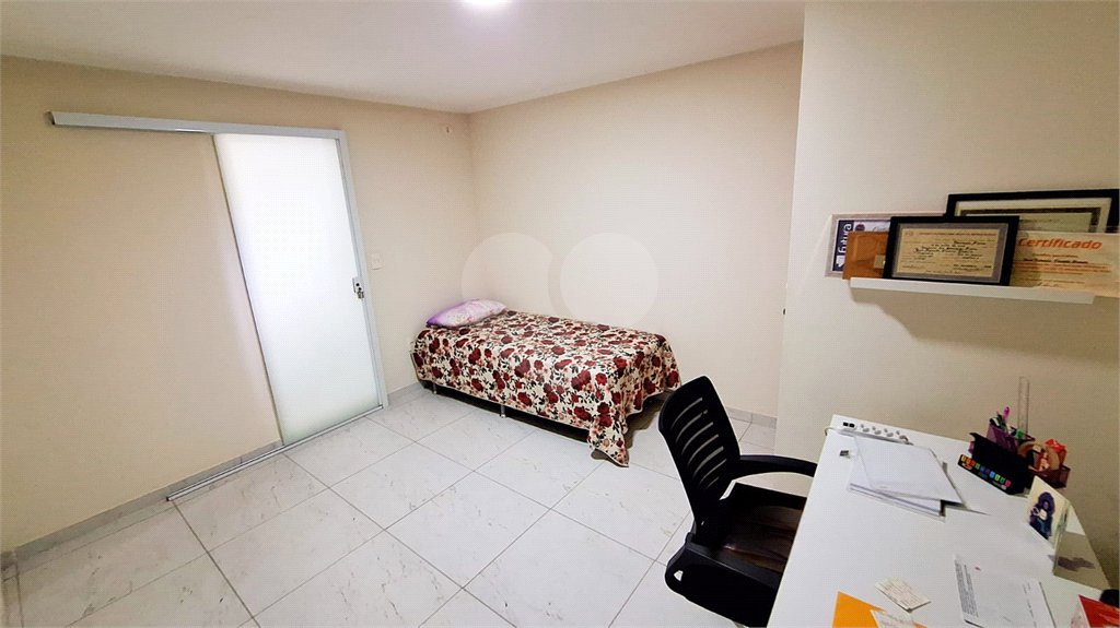 Casa à venda com 3 quartos, sendo 2 suítes, no condomínio Residencial West Green, Rio de Janeiro - RJ