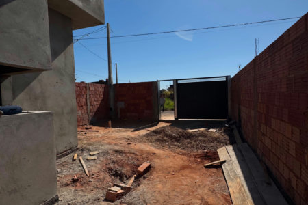 Casa à venda com 2 quartos em Jardim Carandá, Três Lagoas, MS