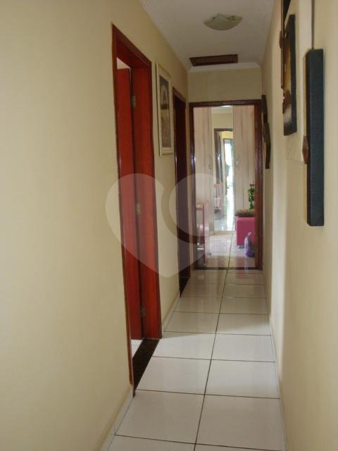 Sobrado à venda com 3 quartos, sendo 1 suíte, em Vila Santa Terezinha (zona Norte), São Paulo, SP