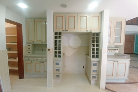 Casa à venda com 3 quartos, sendo 1 suíte,  no condomínio Estância Marambaia, Vinhedo - SP