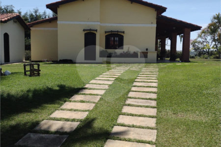 Sítio à venda com 4 quartos no Centro, Araçoiaba da Serra, SP