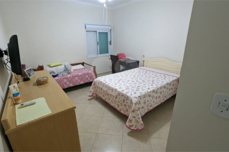 Sobrado à venda com 4 suítes em Mirandópolis, São Paulo, SP
