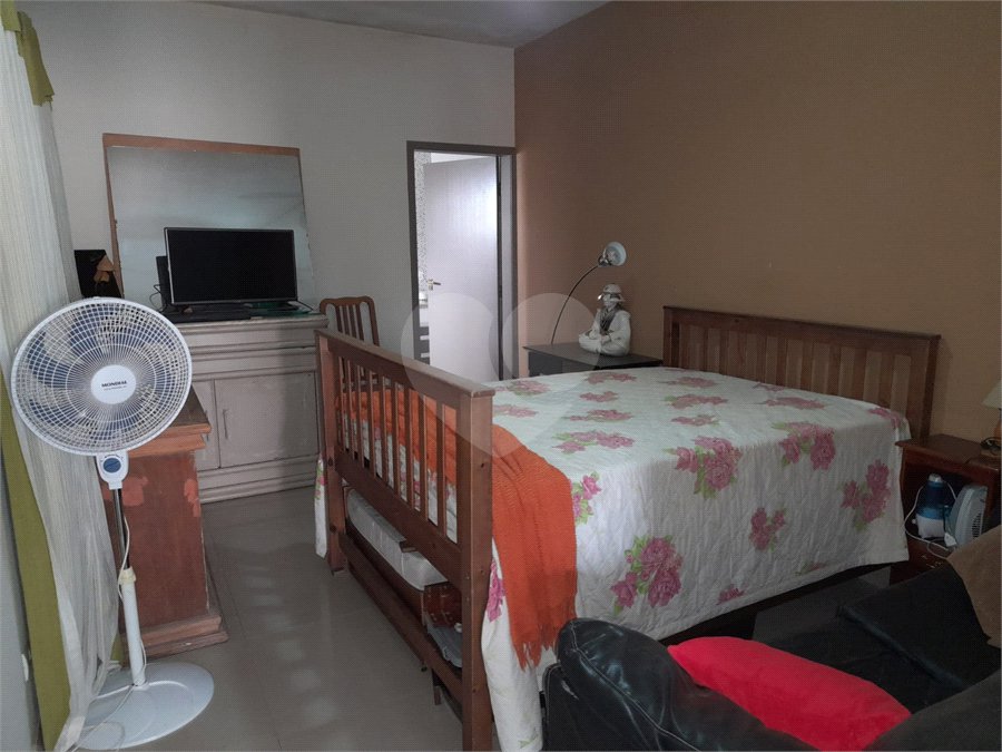Casa à venda com 3 quartos, sendo 2 suítes, no condomínio Outeiro das Flores, Itupeva - SP