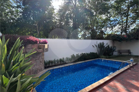 Casa à venda com 3 suítes no condomínio Atibaia Park I, Atibaia - SP
