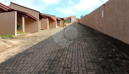 Casa à venda com 2 quartos em Guaxinduva, Atibaia, SP