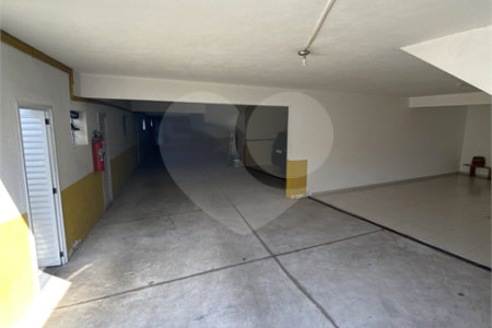 Casa à venda com 3 quartos, sendo 1 suíte, no condomínio Ana Carolina, São Paulo - SP
