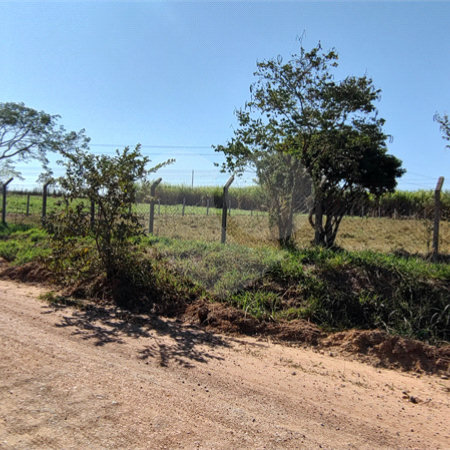 Sítio à venda com 2 suítes em Buru, Salto, SP