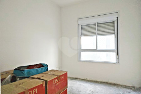 Apartamento à venda com 3 suítes em Santa Teresinha, São Paulo, SP