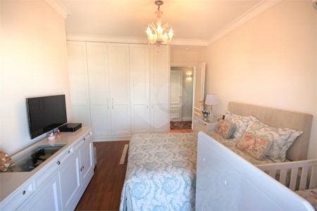 Apartamento à venda com 3 suítes em Alto da Boa Vista, São Paulo, SP