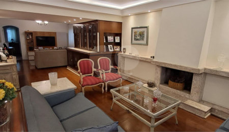 Apartamento à venda com 3 quartos, sendo 1 suíte,  em Campo Belo, São Paulo, SP