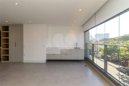 Apartamento à venda com 3 suítes em Campo Belo, São Paulo, SP