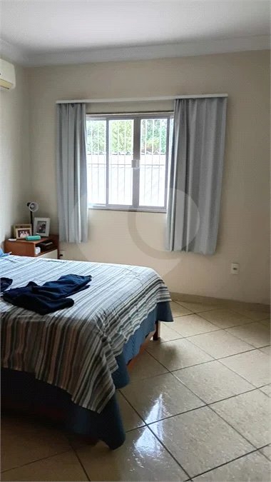 Casa à venda com 3 quartos, sendo 1 suíte, em Santíssimo, Rio de Janeiro, RJ