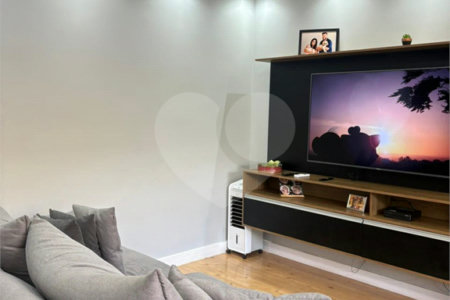 Apartamento à venda com 3 quartos, sendo 1 suíte,  em Jardim Bandeirantes, Louveira, SP