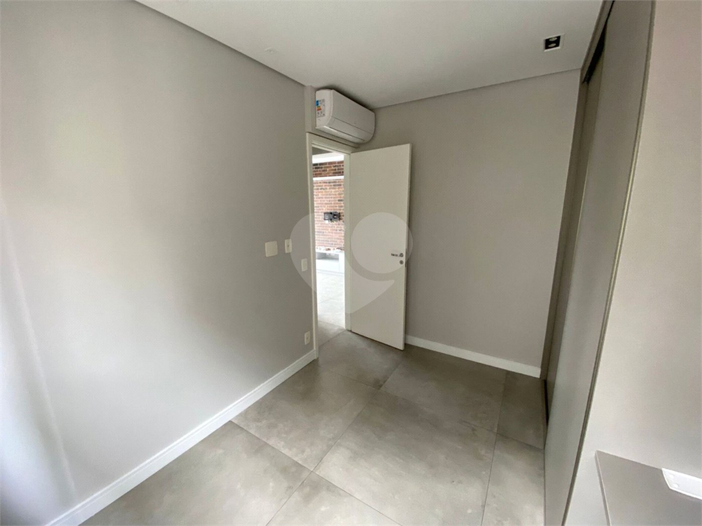 Apartamento para alugar com 2 quartos, sendo 1 suíte,  em Vila Gertrudes, São Paulo, SP