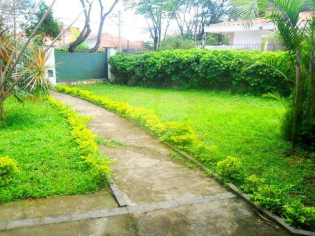 Casa Térrea à venda com 5 quartos, sendo 3 suítes,  em Planalto Paulista, São Paulo, SP