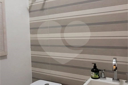Casa em condomínio à venda com 4 suítes em Guaxinduva, Atibaia, SP