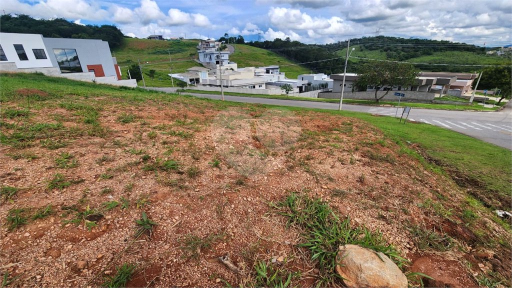 Terreno à venda no condomínio Santa Isabel I, Louveira - SP